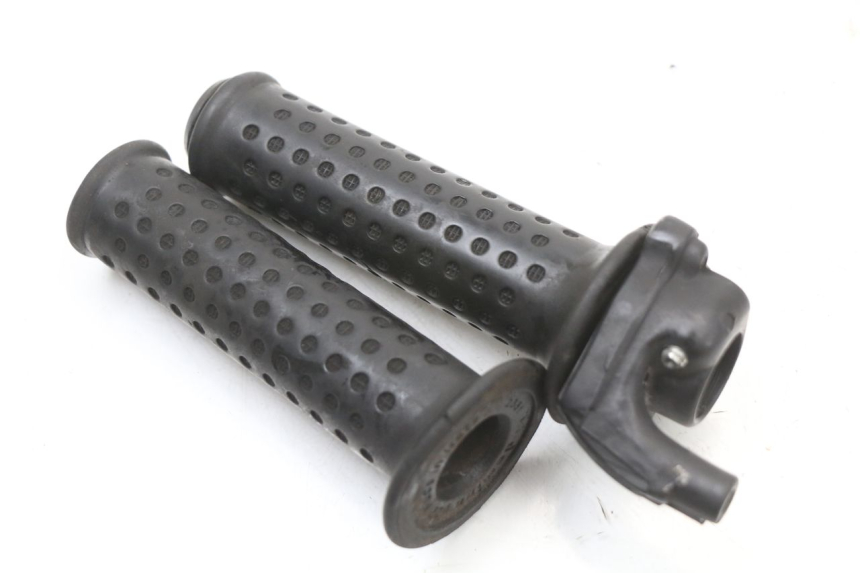 photo de ACELERADOR PIAGGIO X9 125 (2000 - 2003) - Zoom estado de uso