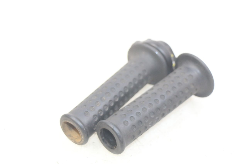 photo de PUñO DEL ACELERADOR PIAGGIO XEVO - X EVO 125 (2007 - 2017) - Otra perspectiva