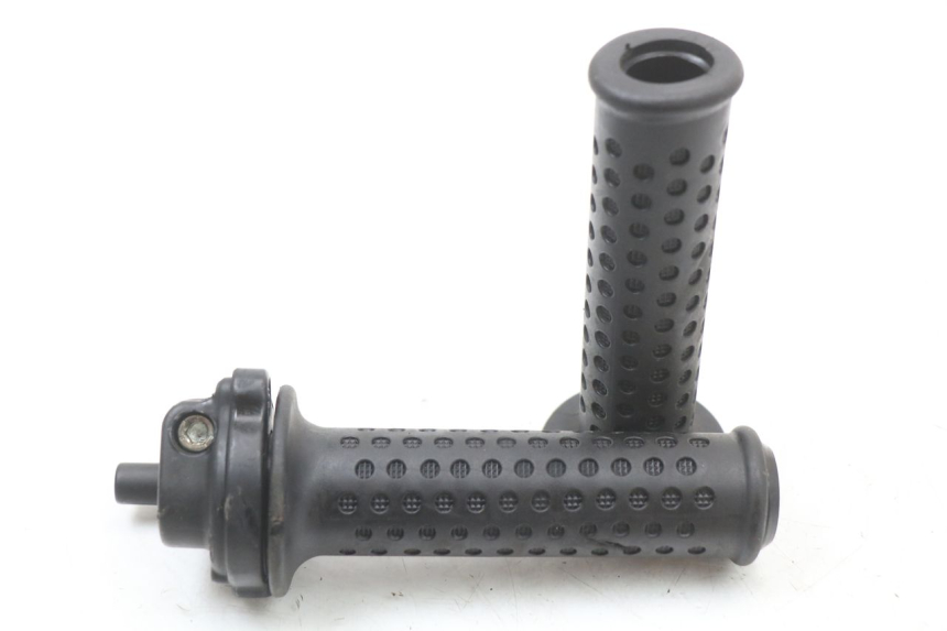 photo de PUñO DEL ACELERADOR PIAGGIO XEVO - X EVO 125 (2007 - 2017) - Detalle de la pieza