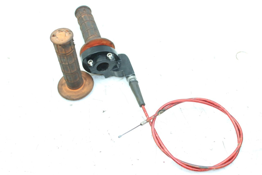 photo de PUñO DEL ACELERADOR ZHEJIANG XMOTOS XB-81 50 - Detalle de la pieza