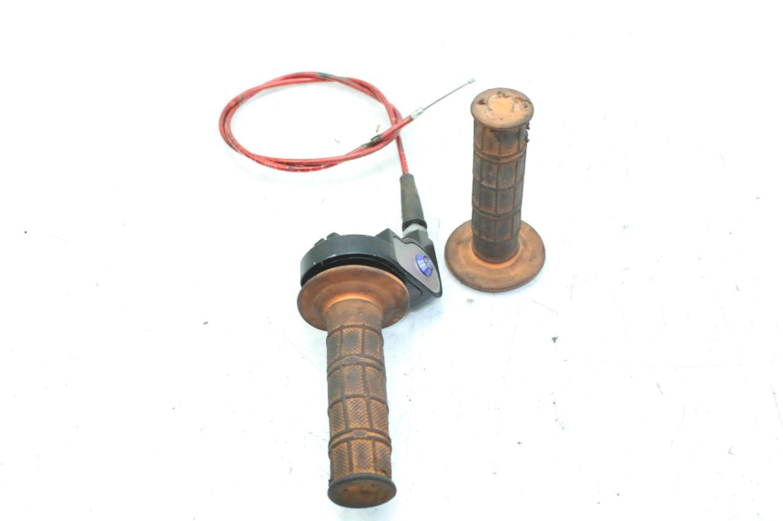 photo de PUñO DEL ACELERADOR ZHEJIANG XMOTOS XB-81 50 - Otra perspectiva