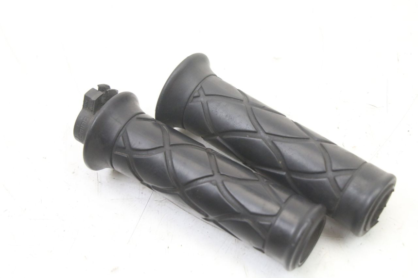 photo de ACELERADOR YAMAHA YP MAJESTY 125 (2007 - 2010) - Detalle de la pieza