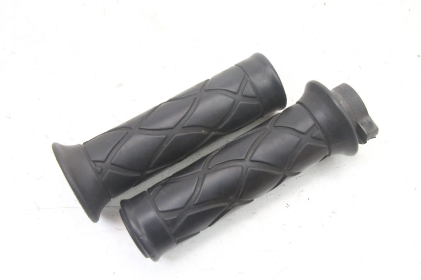 photo de ACELERADOR YAMAHA YP MAJESTY 125 (2007 - 2010) - Otra perspectiva