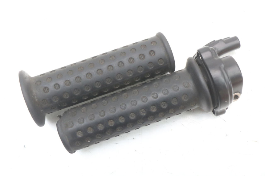 photo de MANGO DEL ACELERADOR PIAGGIO ZIP 2T 50 (2009 - 2019) - Primer plano técnico