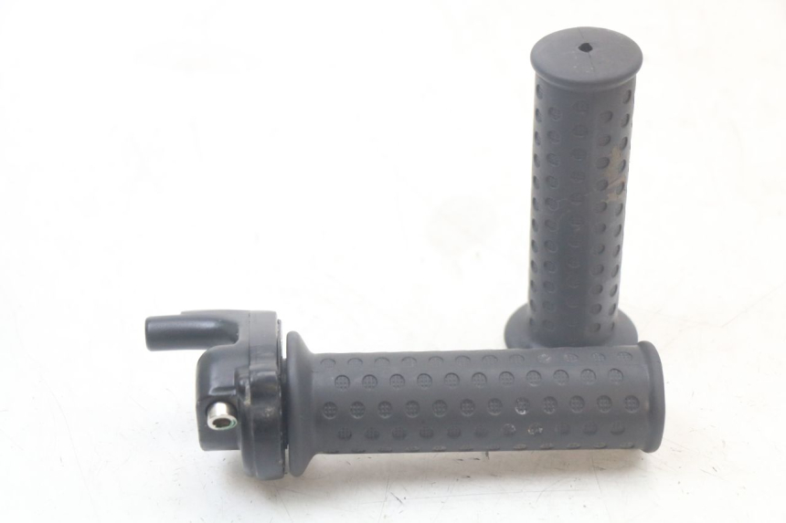 photo de MANGO DEL ACELERADOR PIAGGIO ZIP 2T 50 (2009 - 2019) - Zoom estado de uso