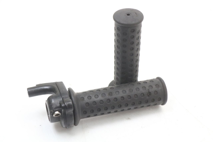 photo de PUñO DEL ACELERADOR PIAGGIO ZIP 4T 50 (2018 - 2020) - Vista principal