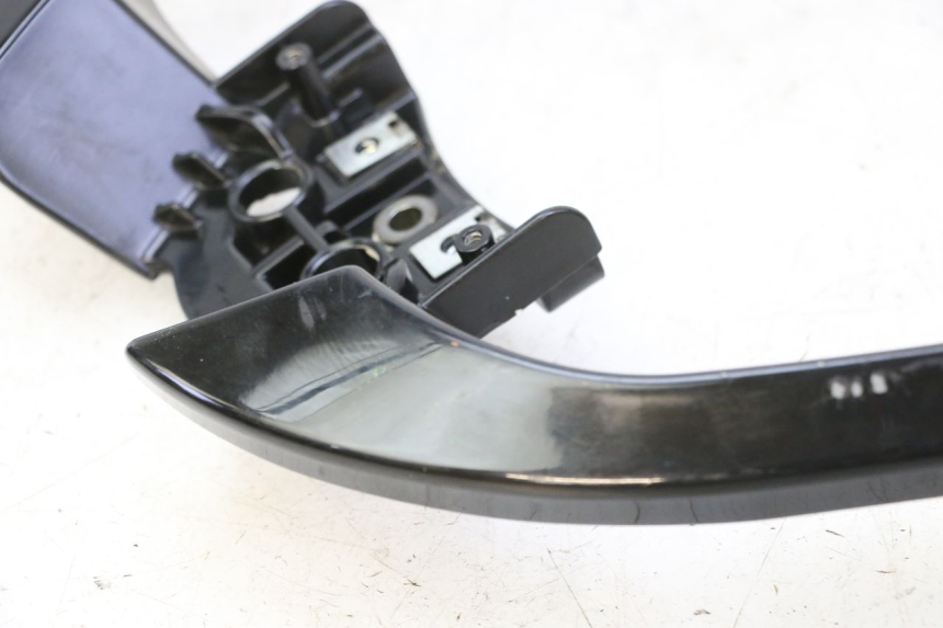 photo de ASIDERO QUADRO 4 4D 350 (2015 - 2018) - Características distintivas