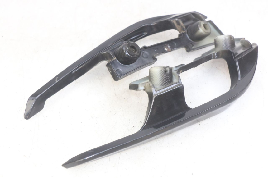 photo de MANIJA TRASERA NECO ALEXONE 125 (2017 - 2024) - Primer plano técnico