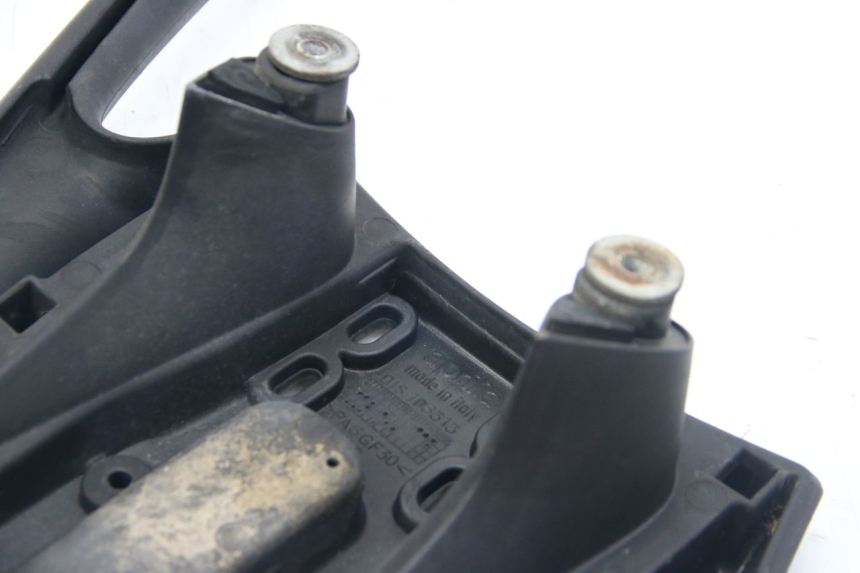 photo de MANILLAR TRASERO APRILIA ATLANTIC 500 (2002 - 2003) - Detalles de los puntos de fijación