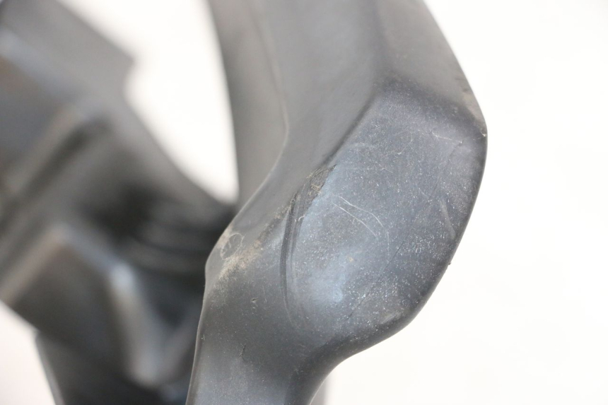 photo de MANILLAR TRASERO MBK BOOSTER SPIRIT NAKED 50 (2004 - 2017) - Primer plano técnico