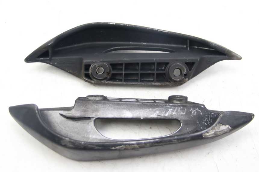 photo de MANILLAR TRASERO SUZUKI BURGMAN 125 (2007 - 2014) - Primer plano técnico