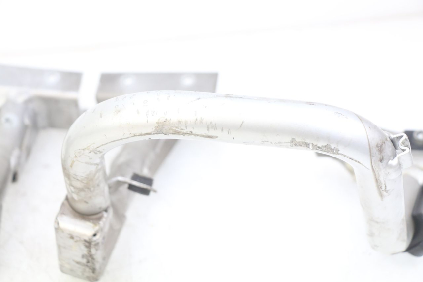 photo de MANETA TRASERA BMW C1 125 (2000 - 2003) - Estado de la superficie y material