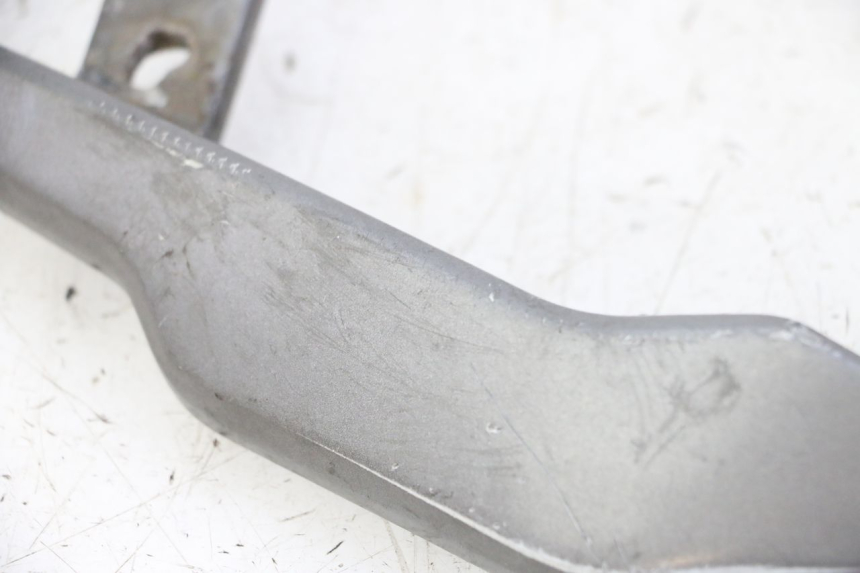 photo de ASIDERO DERECHA ORCAL CAVARO 4T 50 (2019 - 2023) - Primer plano técnico