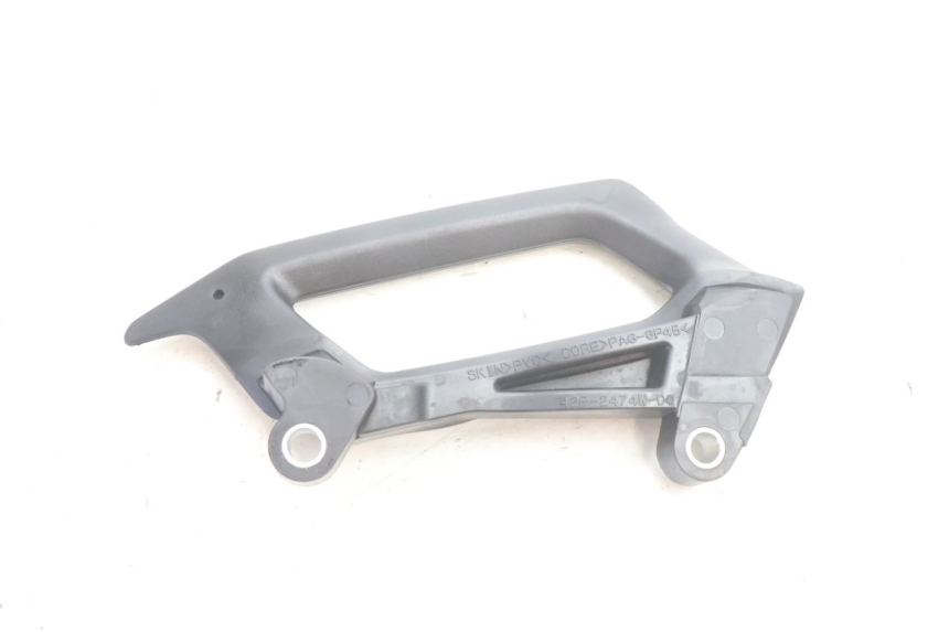 photo de ASIDERO DERECHA YAMAHA FZ8 800 (2010 - 2016) - Zoom estado de uso