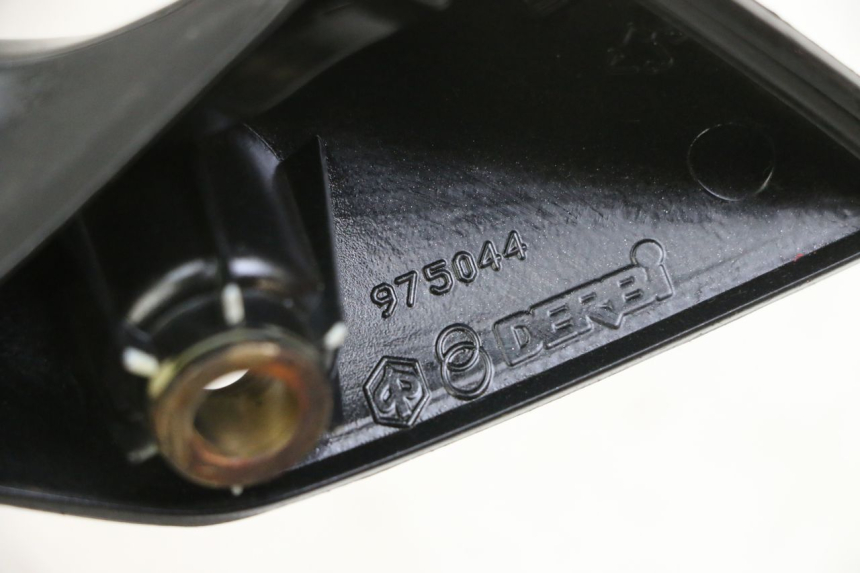 photo de ASIDERO DERECHA GILERA NEXUS 300 (2008 - 2013) - Detalle de la pieza