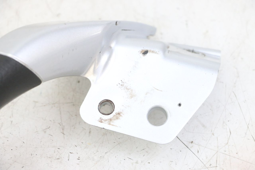 photo de ASIDERO DERECHA PIAGGIO MP3 LT 300 (2010 - 2016) - Detalle de la pieza