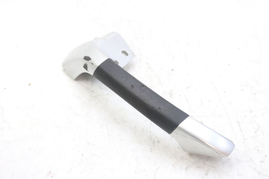 photo de MANETA TRASERA DERECHA PIAGGIO MP3 RL 250 (2006 - 2010) - Primer plano técnico