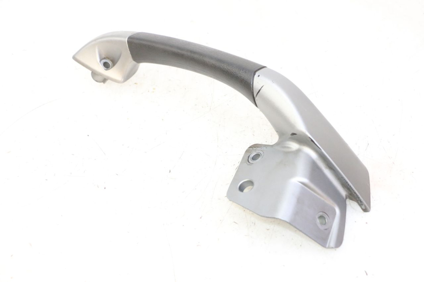 photo de ASIDERO DERECHA PIAGGIO MP3 125 (2006 - 2014) - Otra perspectiva