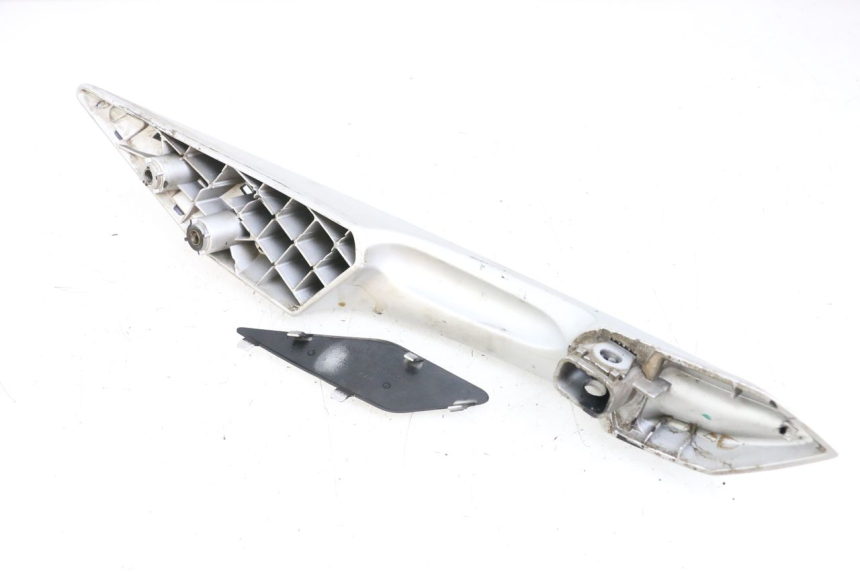 photo de ASIDERO DERECHA PEUGEOT SATELIS 125 (2010 - 2012) - Otra perspectiva