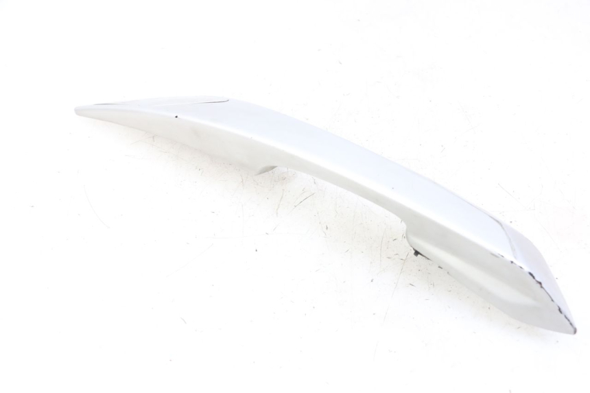 photo de ASIDERO DERECHA PEUGEOT SATELIS 125 (2013 - 2018) - Detalles de los puntos de fijación