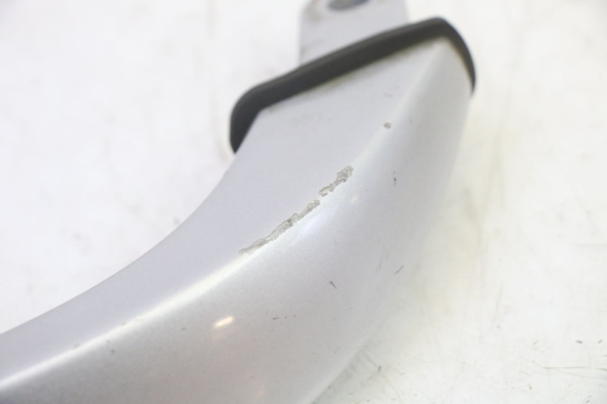 photo de ASIDERO DERECHA YAMAHA X-MAX XMAX 250 (2006 - 2009) - Otra perspectiva