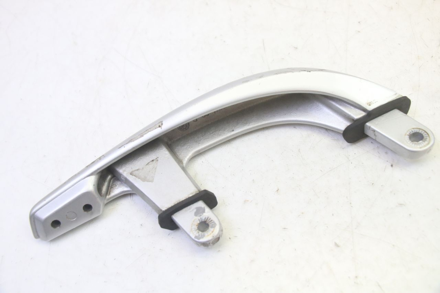 photo de ASIDERO DERECHA YAMAHA X-MAX XMAX 250 (2006 - 2009) - Primer plano técnico