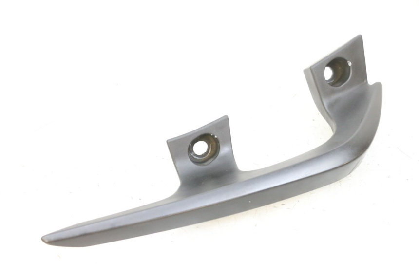 photo de MANETA TRASERA DERECHA YAMAHA X-MAX XMAX 125 (2010 - 2013) - Detalles de los puntos de fijación