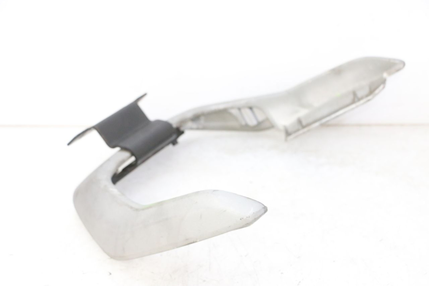 photo de MANILLAR TRASERO PEUGEOT ELYSTAR 50 (2002 - 2014) - Primer plano técnico