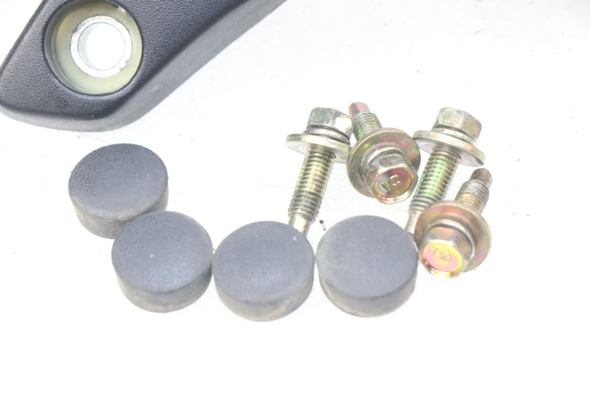 photo de MANILLAR TRASERO HONDA FES PANTHEON 2T 125 (1998 - 2002) - Detalle de la pieza