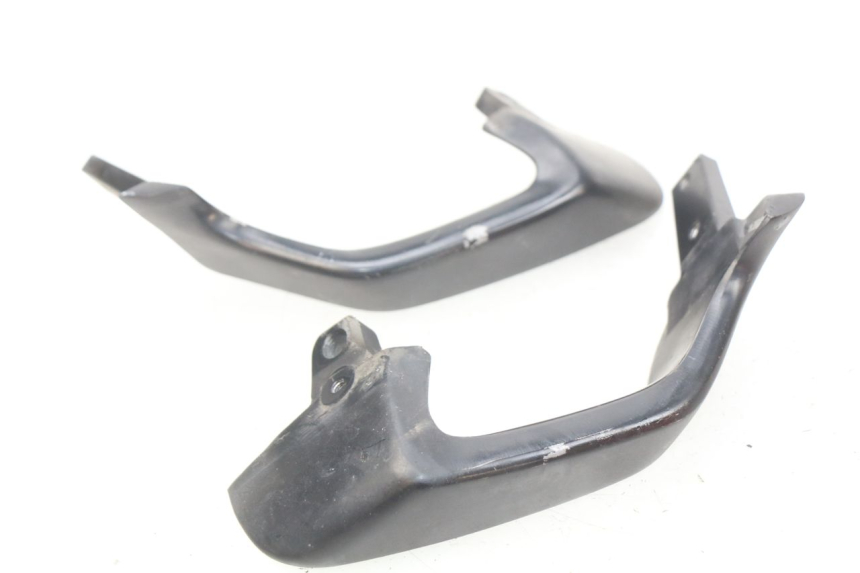 photo de MANILLAR TRASERO YAMAHA FJ 3CX 1200 (1986 - 1996) - Primer plano técnico