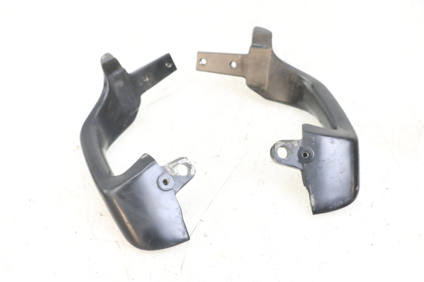 photo de MANILLAR TRASERO YAMAHA FJ 3CX 1200 (1986 - 1996) - Primer plano técnico