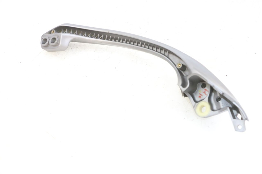 photo de ASIDERO IZQUIERDA SUZUKI BURGMAN 650 (2013 - 2020) - Primer plano técnico