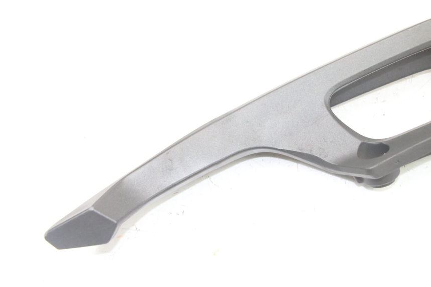 photo de ASIDERO IZQUIERDA HONDA FORZA 125 (2021 - 2025) - Primer plano técnico