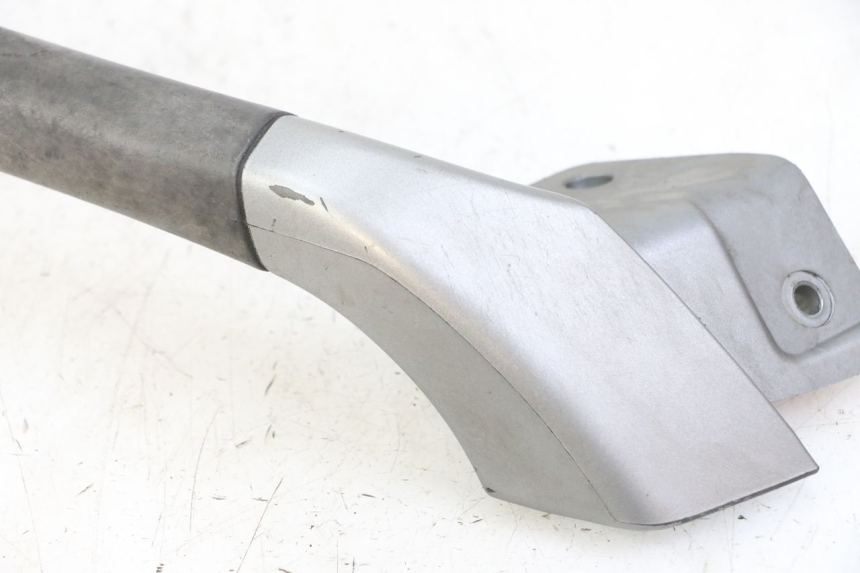 photo de ASIDERO IZQUIERDA PIAGGIO MP3 125 (2006 - 2014) - Detalles de los puntos de fijación