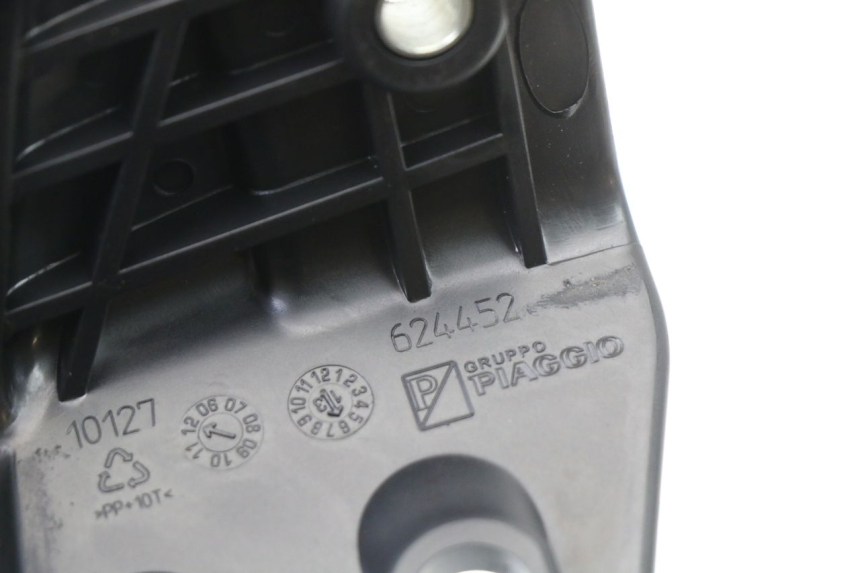 photo de MANETA TRASERA IZQUIERDA PIAGGIO MP3 500 (2011 - 2015) - Primer plano técnico