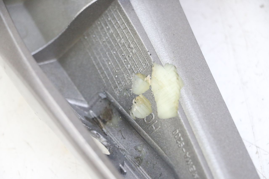 photo de ASIDERO IZQUIERDA HONDA NTV DEAUVILLE ABS 700 (2007 - 2016) - Zoom estado de uso