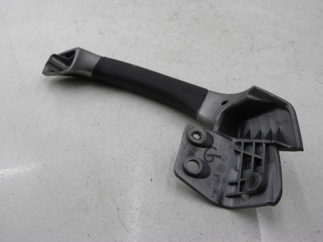 photo de ASIDERO IZQUIERDA PIAGGIO MP3 RL 125 (2008 - 2009) - Zoom estado de uso