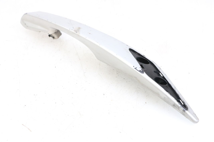 photo de ASIDERO IZQUIERDA PEUGEOT SATELIS 125 (2010 - 2012) - Primer plano técnico