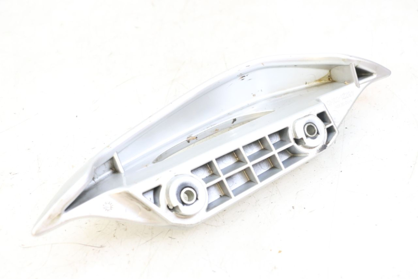 photo de MANETA TRASERA IZQUIERDA SUZUKI BURGMAN 125 (2007 - 2014) - Otra perspectiva