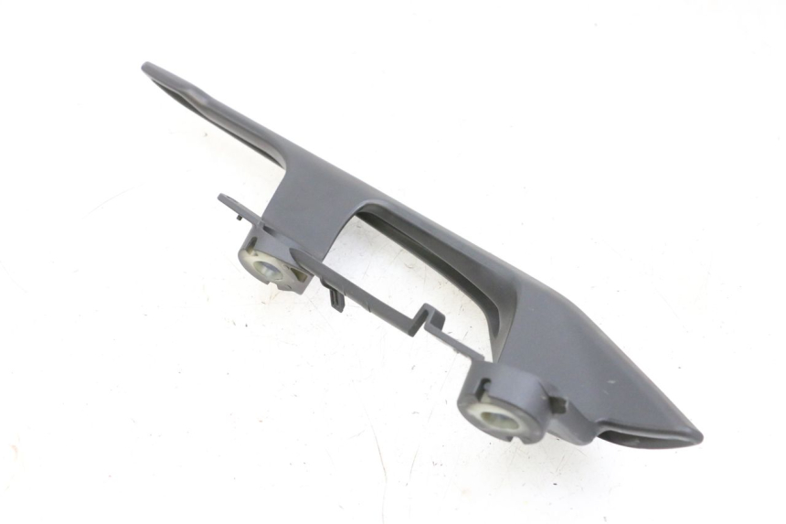 photo de ASIDERO IZQUIERDA YAMAHA TRICITY 300 (2020 - 2024) - Estado de la superficie y material