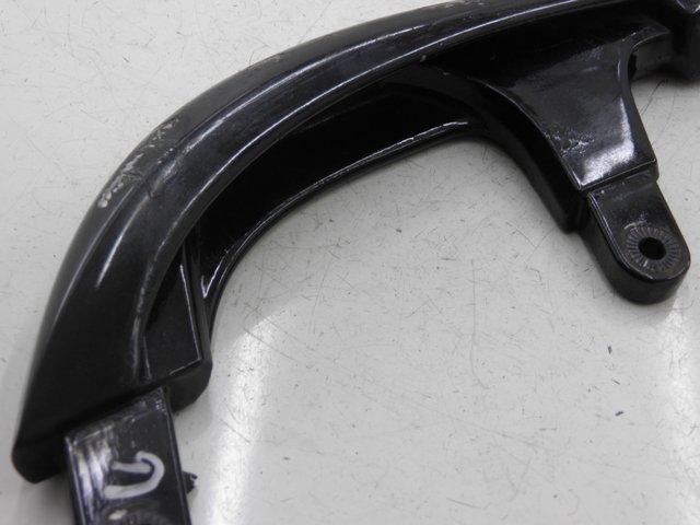 photo de ASIDERO IZQUIERDA YAMAHA XMAX X-MAX 125 (2006 - 2009) - Detalles de los puntos de fijación