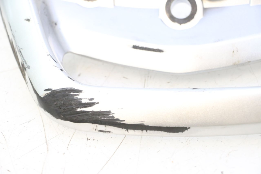 photo de ASIDERO SUZUKI GSR 600 (2005 - 2012) - Estado de la superficie y material