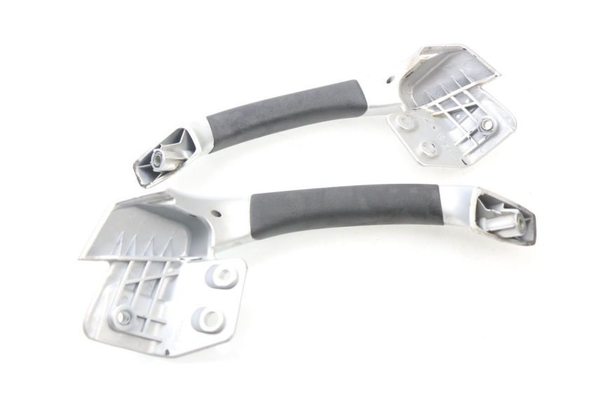 photo de ASIDERO PIAGGIO MP3 LT 300 (2010 - 2016) - Detalle de la pieza