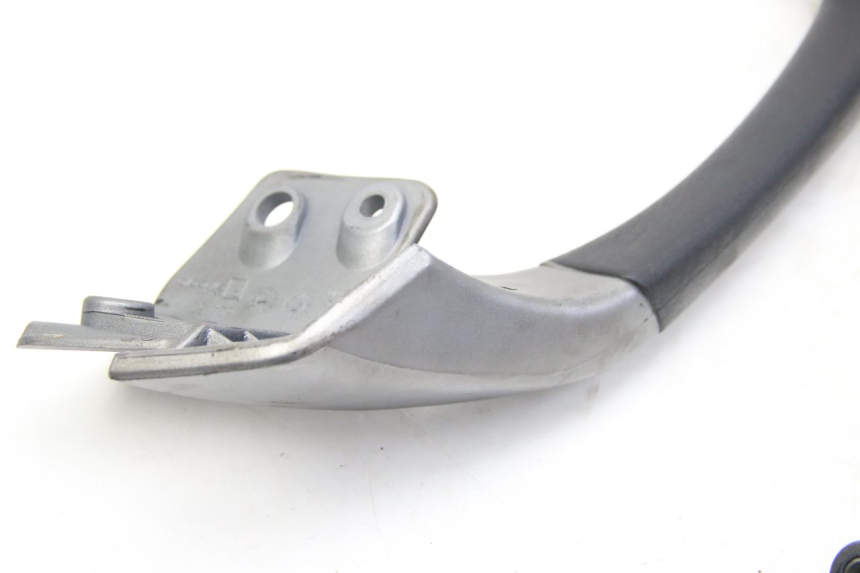 photo de MANILLAR TRASERO PIAGGIO MP3 125 (2006 - 2014) - Detalle de la pieza