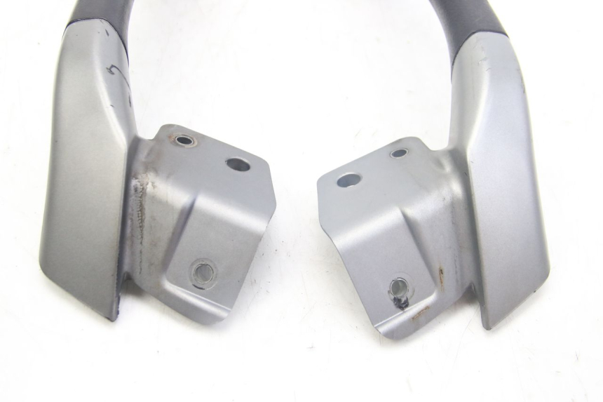 photo de MANILLAR TRASERO PIAGGIO MP3 125 (2006 - 2014) - Estado de la superficie y material