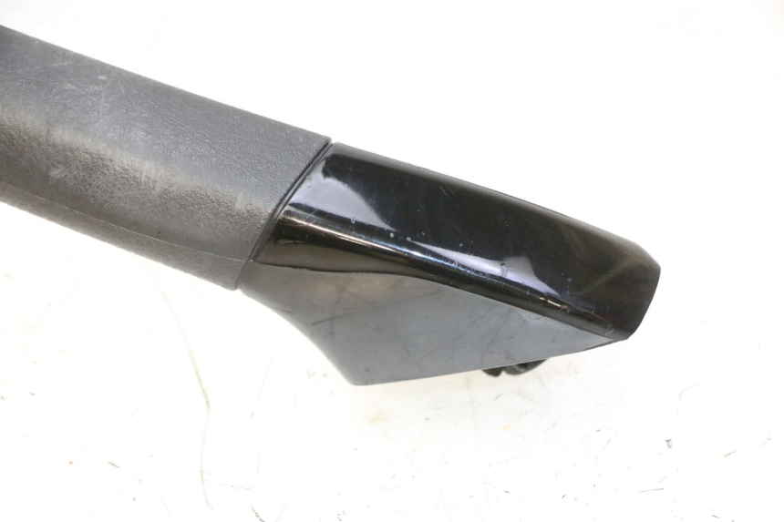 photo de ASIDERO PIAGGIO MP3 500 (2011 - 2015) - Detalles de los puntos de fijación