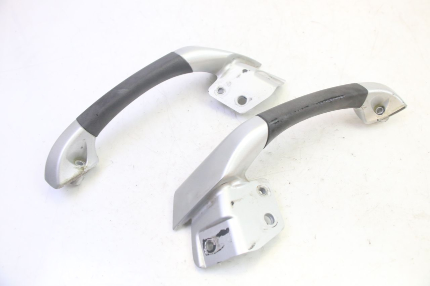 photo de ASIDERO PIAGGIO MP3 RL 250 (2006 - 2010) - Zoom estado de uso