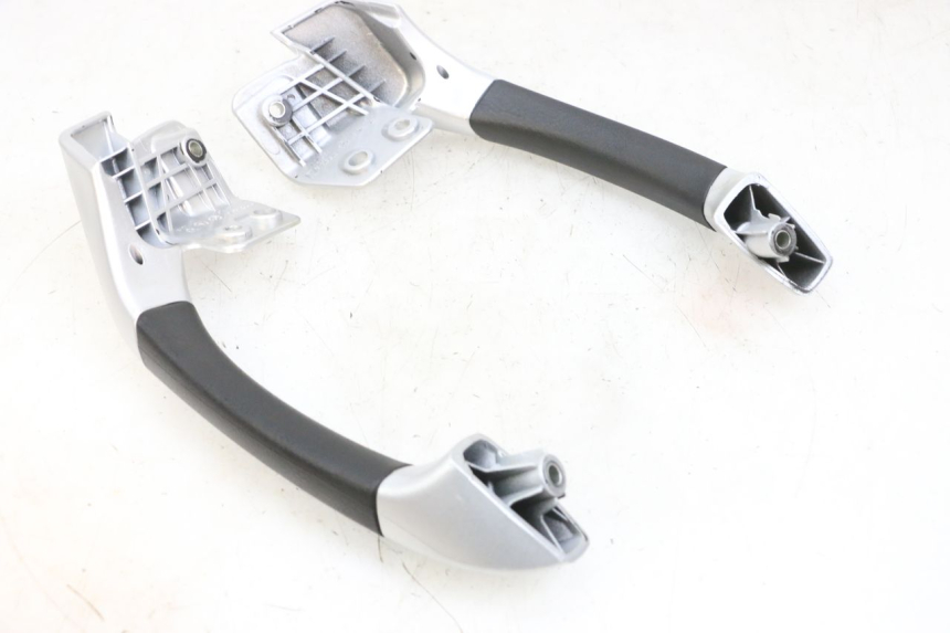 photo de ASIDERO PIAGGIO MP3 RL 250 (2006 - 2010) - Zoom estado de uso