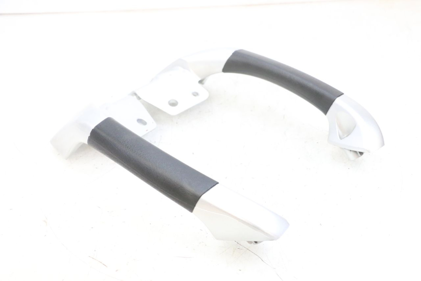 photo de ASIDERO PIAGGIO MP3 RL 250 (2006 - 2010) - Estado de la superficie y material