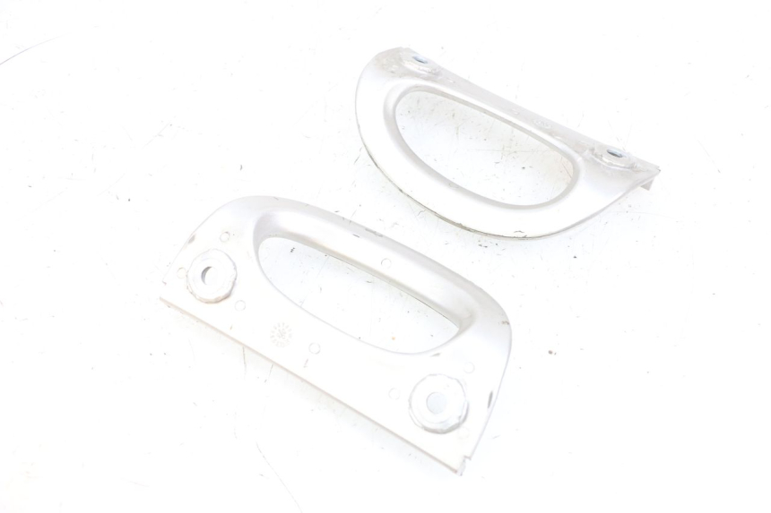 photo de ASIDERO YAMAHA NEO'S NEOS 2T 50 (1998 - 2007) - Detalles de los puntos de fijación